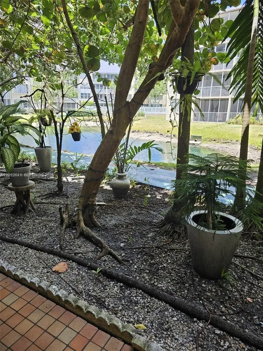 1670 NE 191st St # 3, Miami FL 33179 photo 3