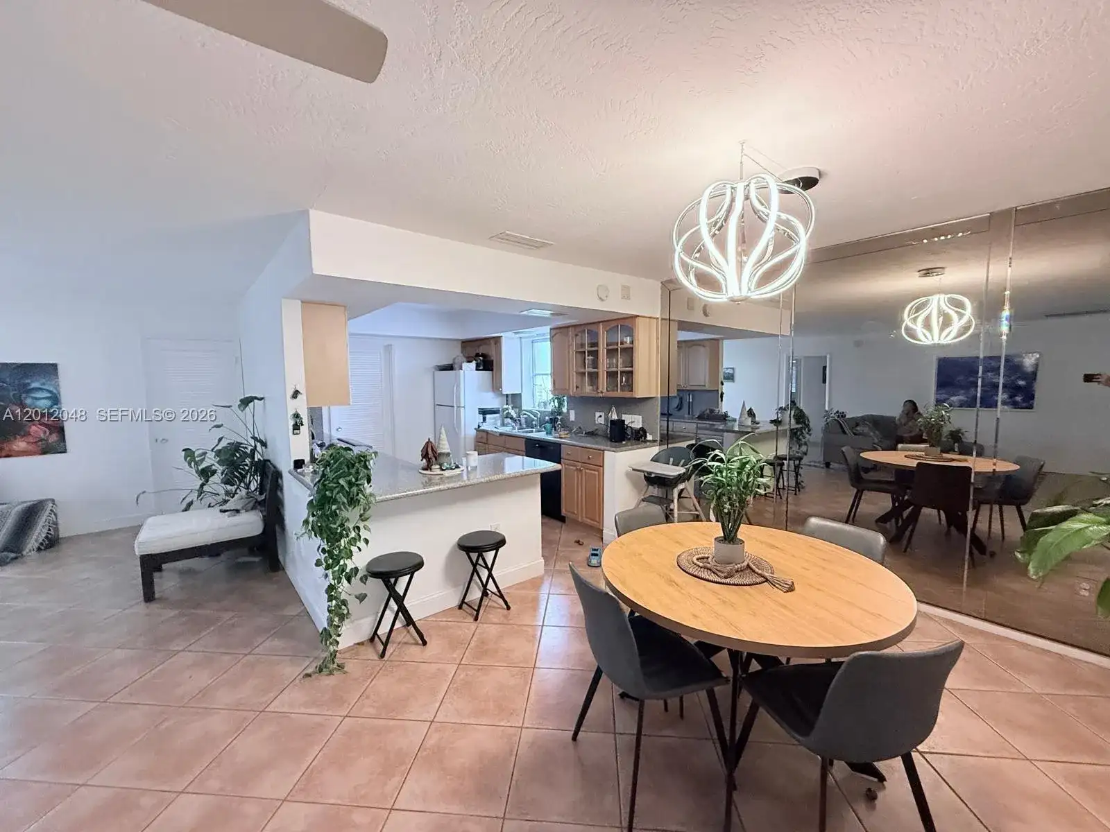 9356 Byron Ave, Surfside FL 33154 photo 2