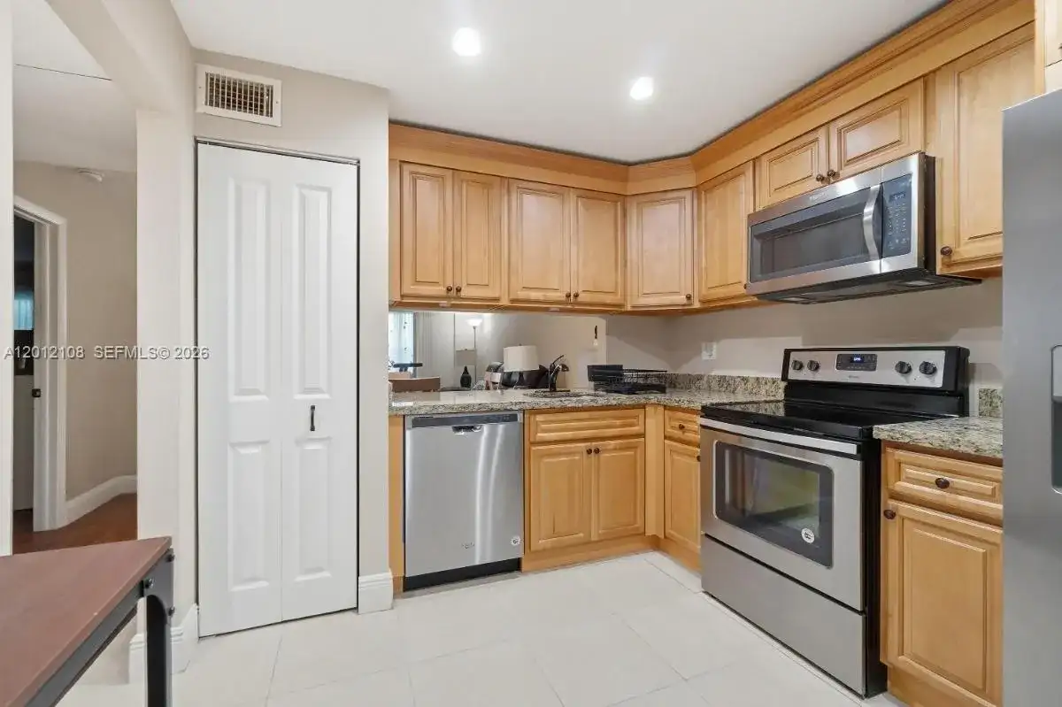 8826 W Mcnab Rd # 304, Tamarac FL 33321 photo 4