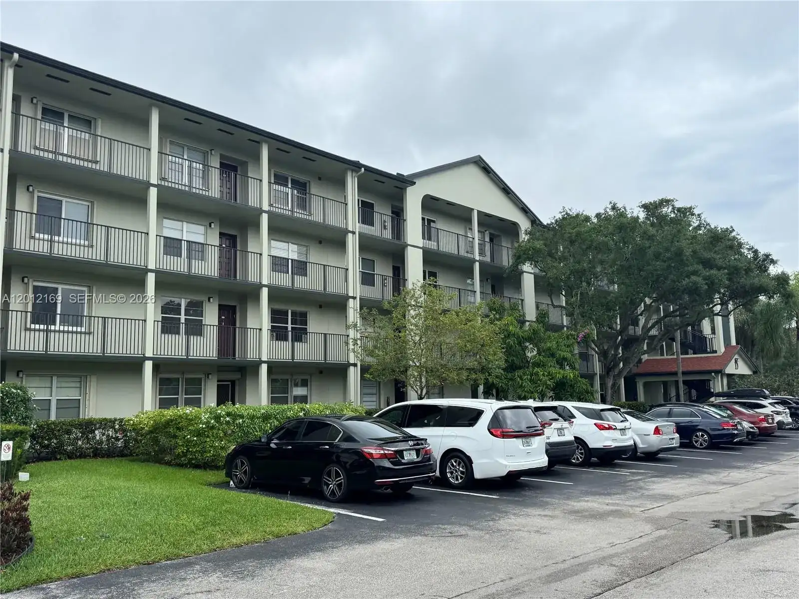 12950 SW 13th St # 412D, Pembroke Pines FL 33027 photo 3
