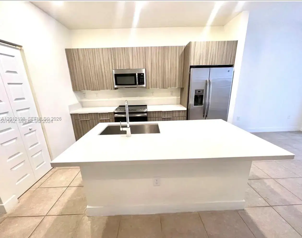 9083 NW 159th St # 9083, Miami Lakes FL 33018 photo 5