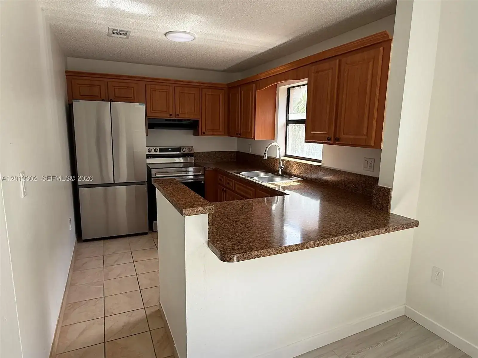 6850 NW 173rd Dr # 109, Hialeah FL 33015 photo 2