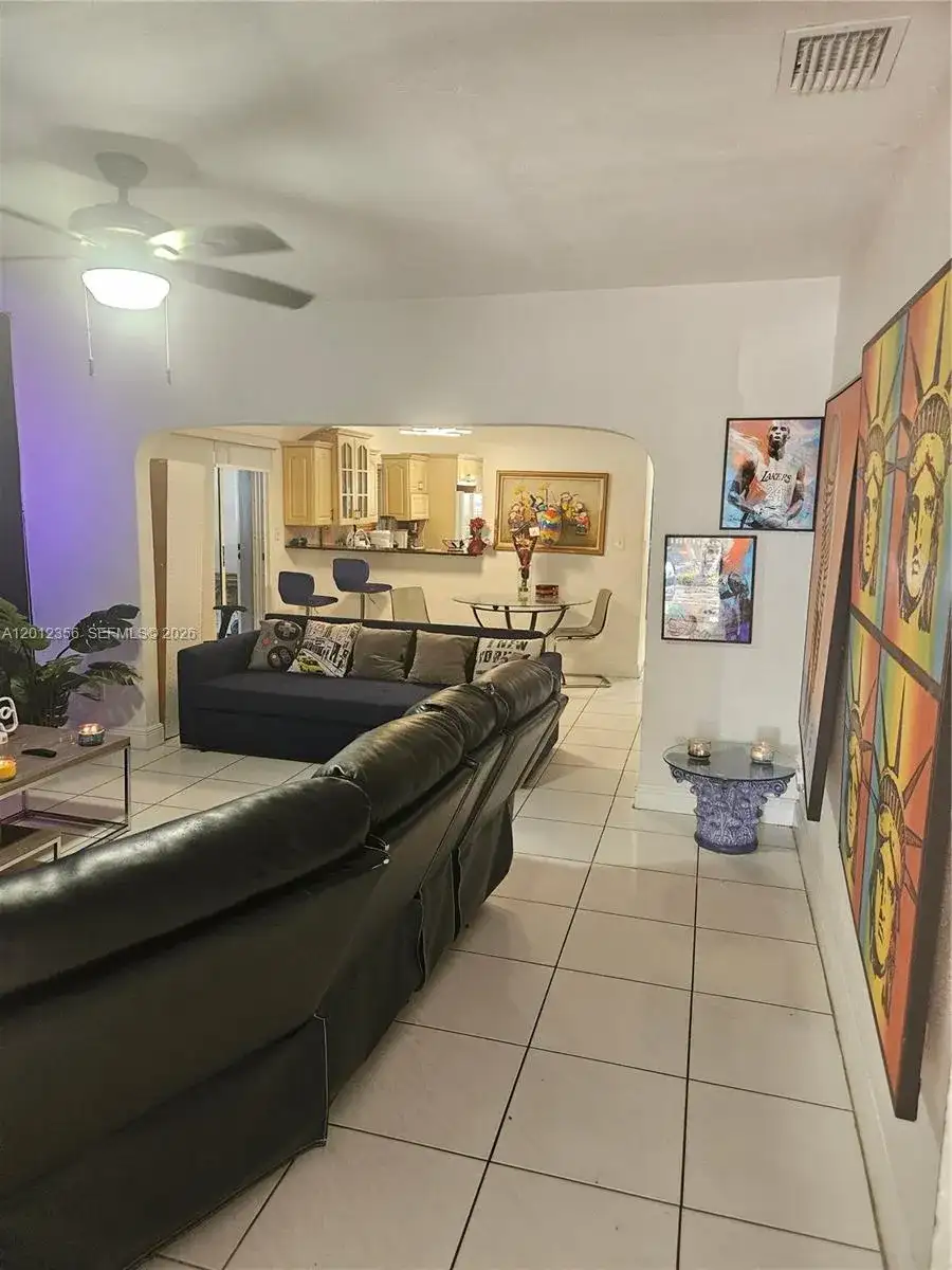 2231 NW 4th Ter, Miami FL 33125 photo 4