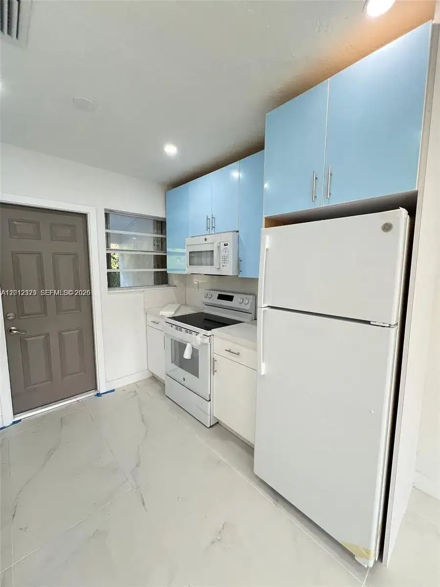 15741 NW 38th Pl # 2, Miami Gardens FL 33054 photo 3