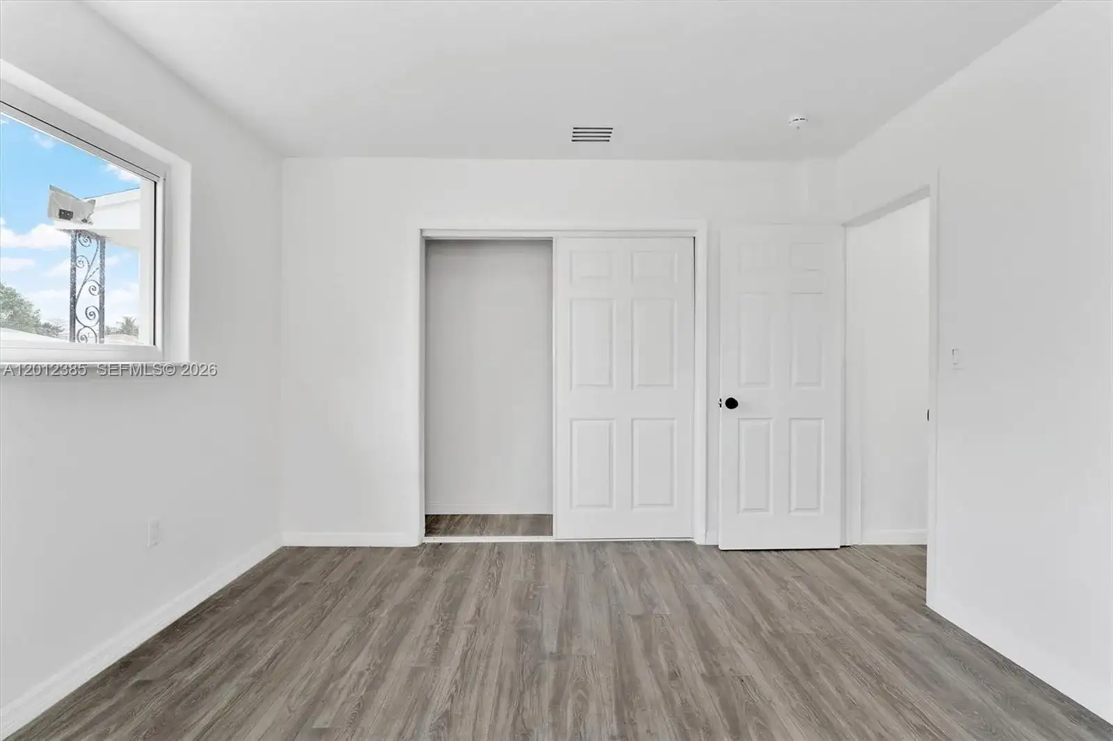 1061 NW 108 ter # c, Miami FL 33168 photo 2