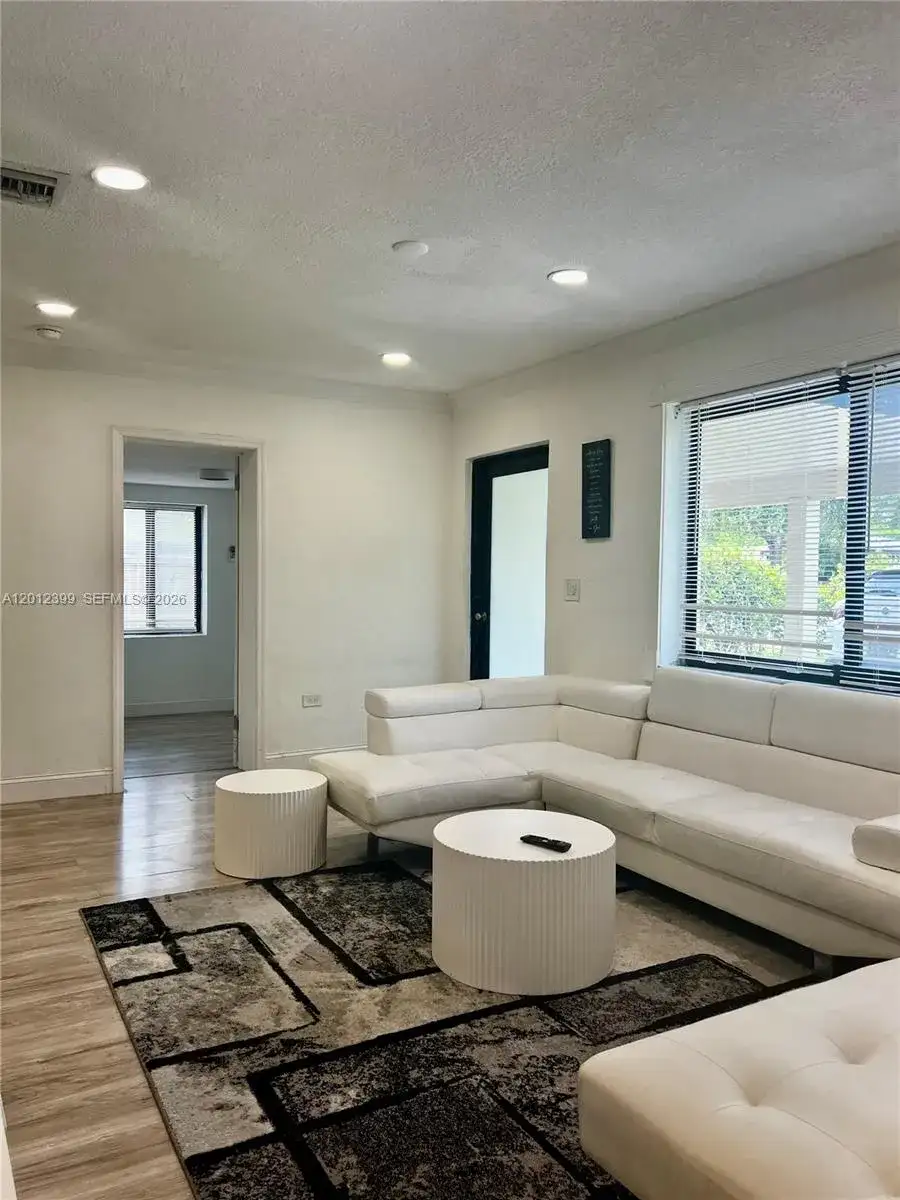 12040 N Miami Ave, North Miami FL 33168 photo 3