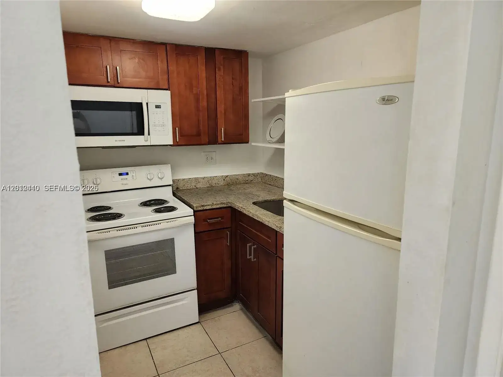 241 SE 9th Ave # 103, Pompano Beach FL 33060 photo 3