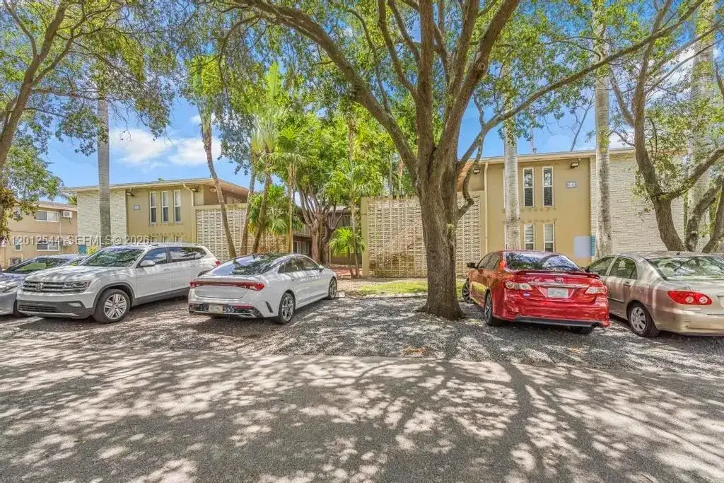 6330 SW 79th St # 2, South Miami FL 33143 photo 5