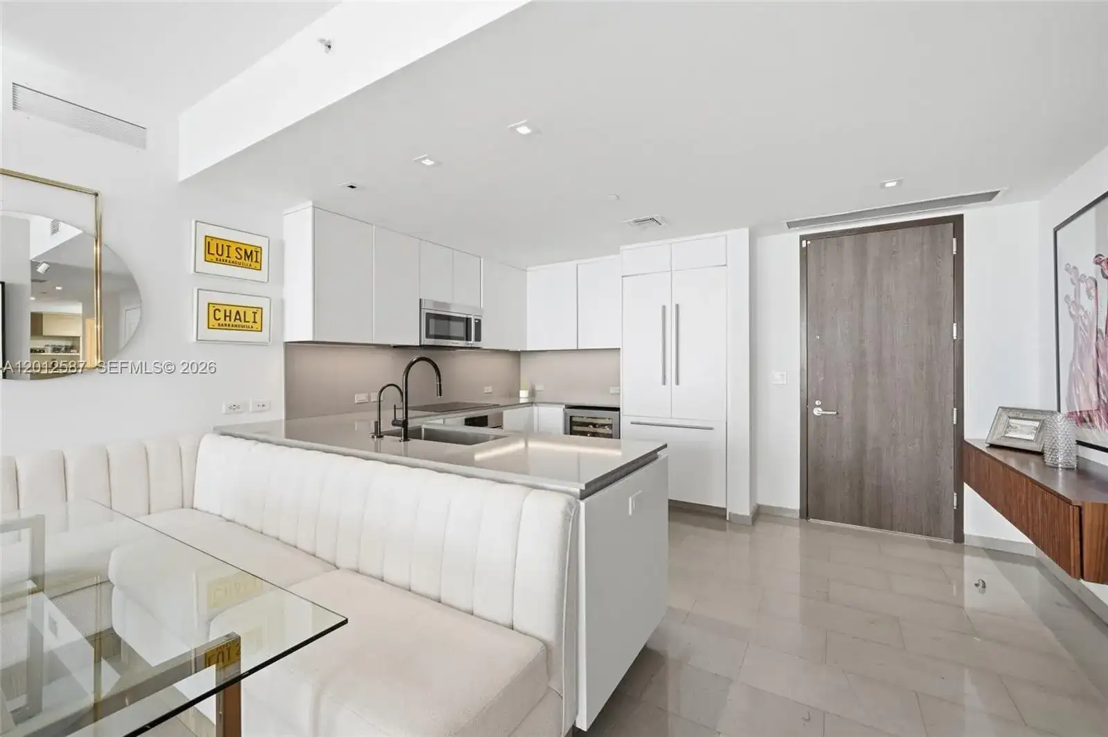 68 SE 6th St # 1904, Miami FL 33131 photo 4