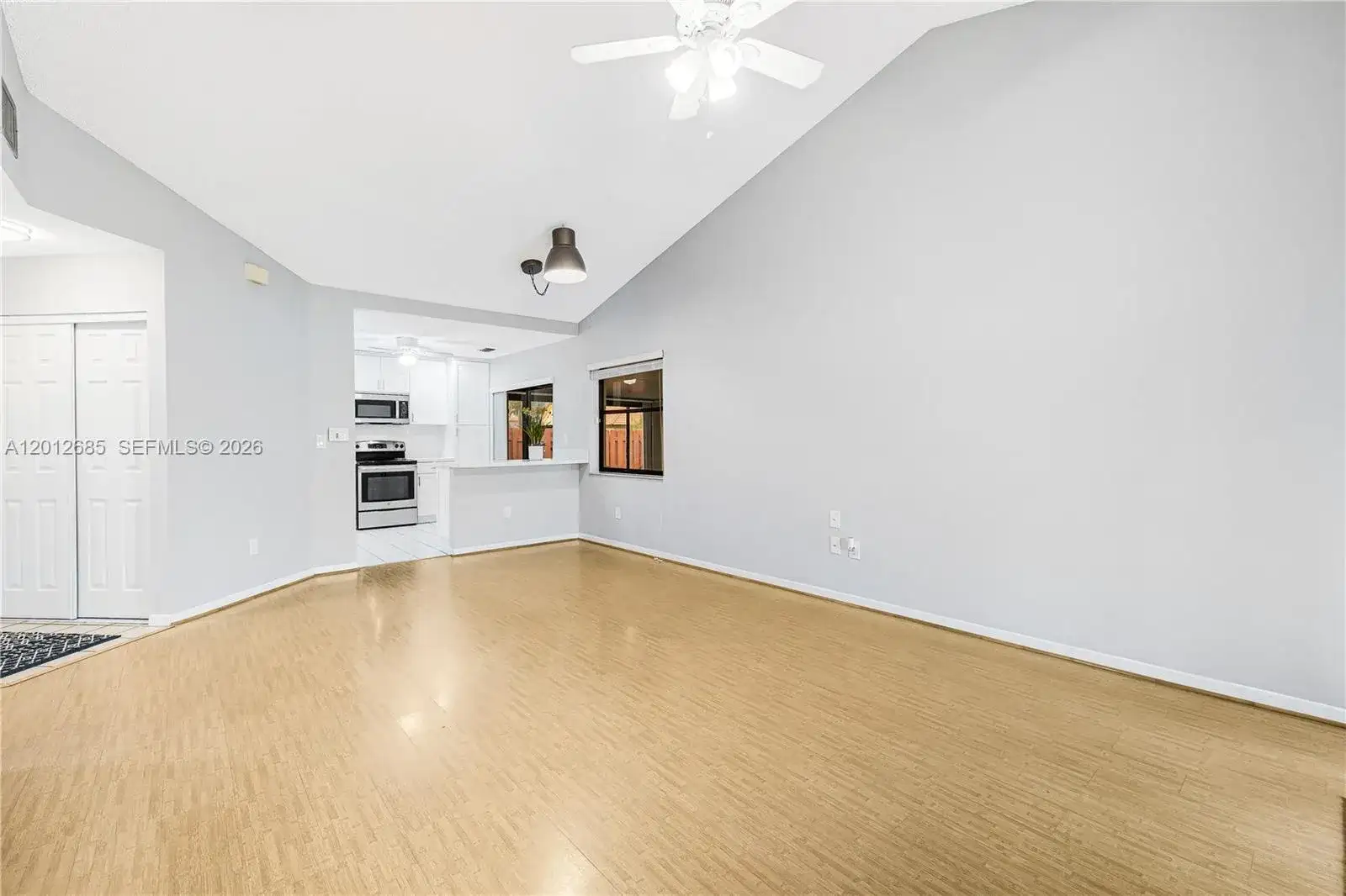 11301 SW 4th ST, Pembroke Pines FL 33025 photo 3