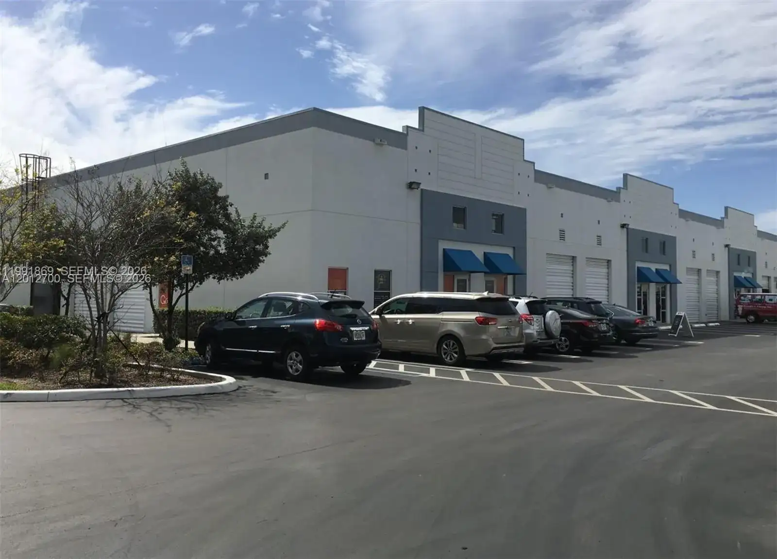 2355 NW 70th Ave 11, Miami FL 33122 photo 2