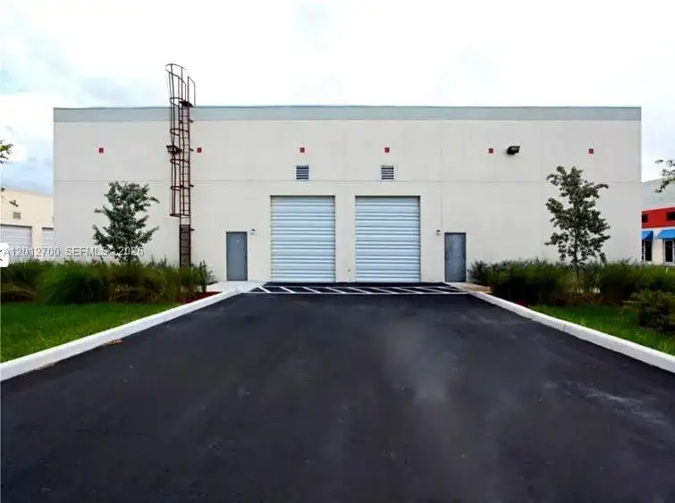 2355 NW 70th Ave 11, Miami FL 33122 photo 5