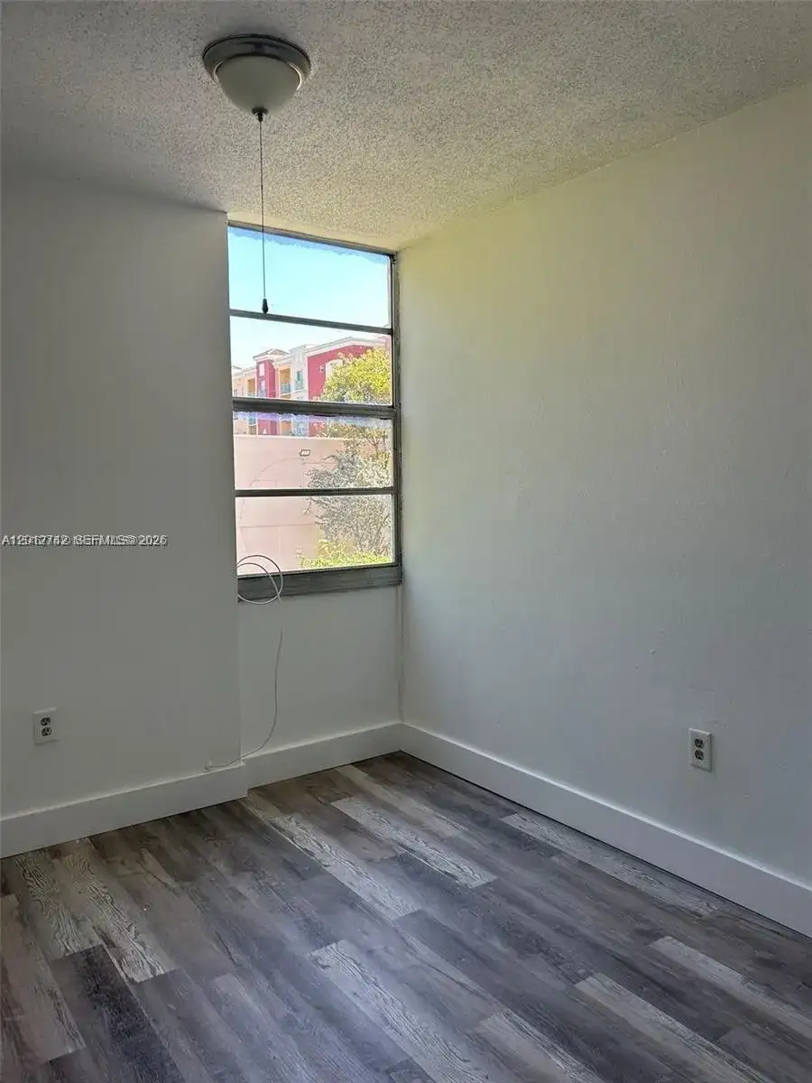 6133 SW 69th St # 38, South Miami FL 33143 photo 4