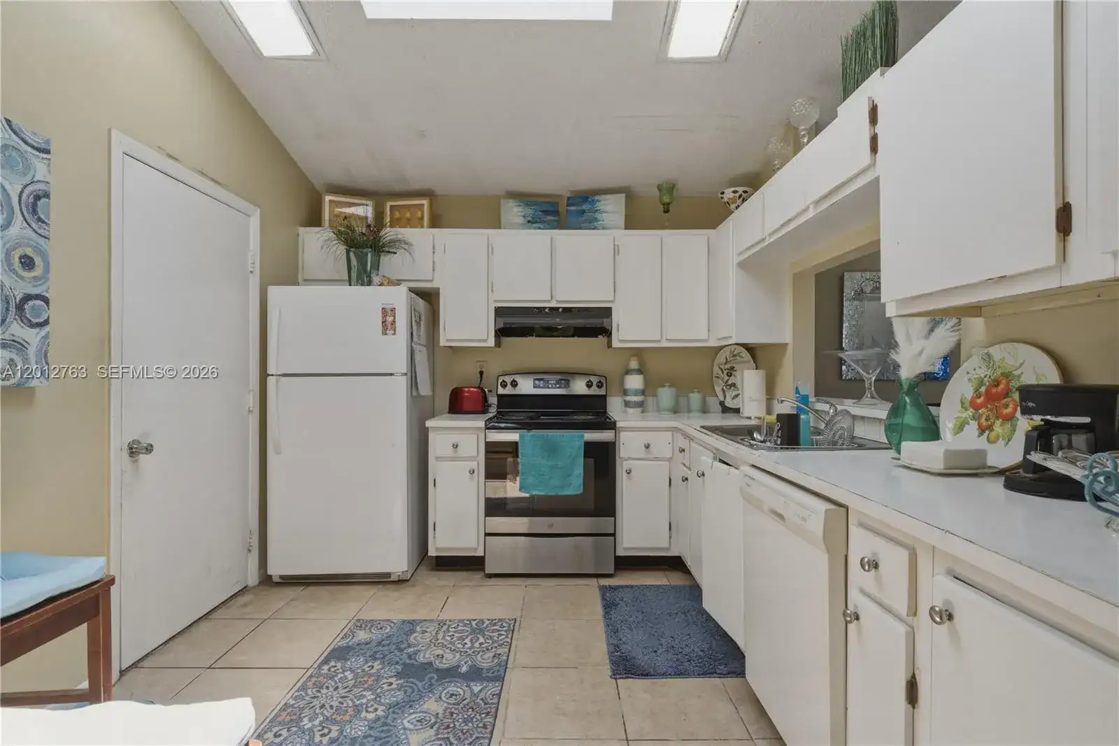 9992 Periwinkle St, Miramar FL 33025 photo 5