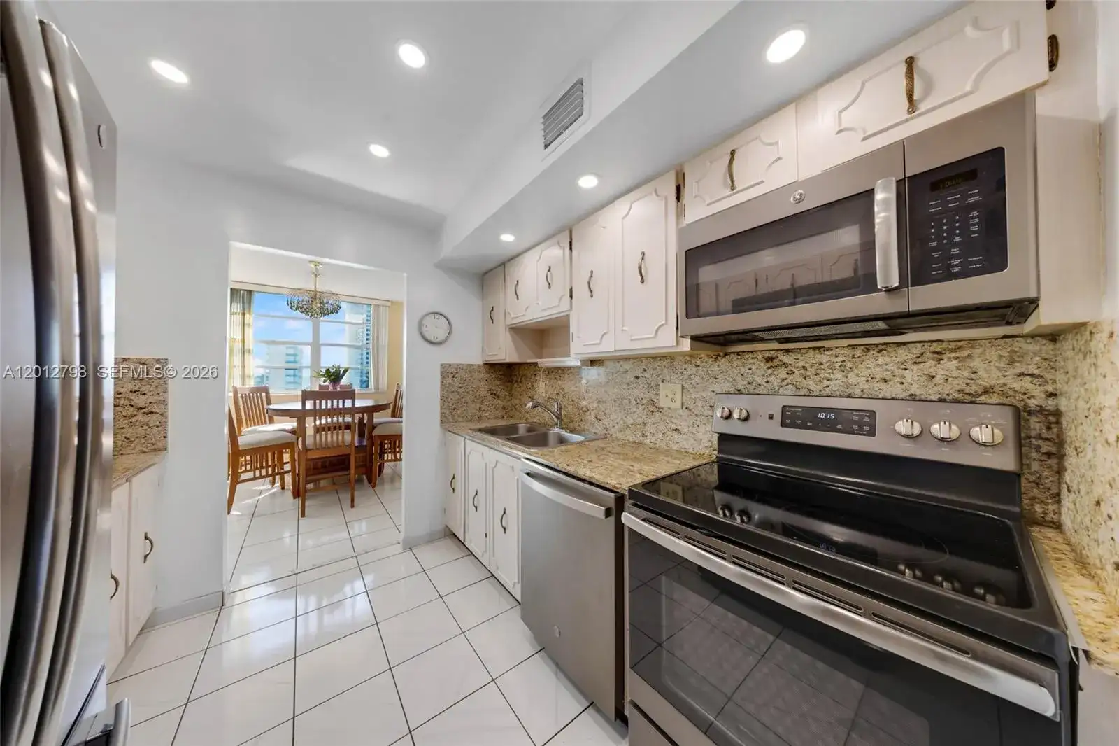 3113 S Ocean Dr # 506, Hallandale Beach FL 33009 photo 2