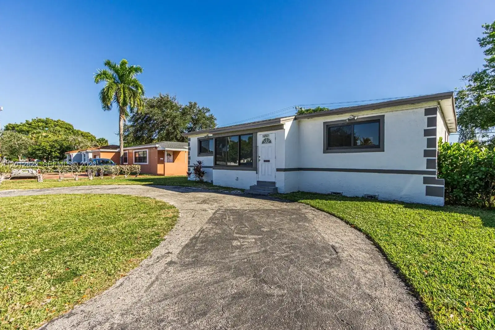 16901 NE 6th Ave, North Miami Beach FL 33162 photo 3