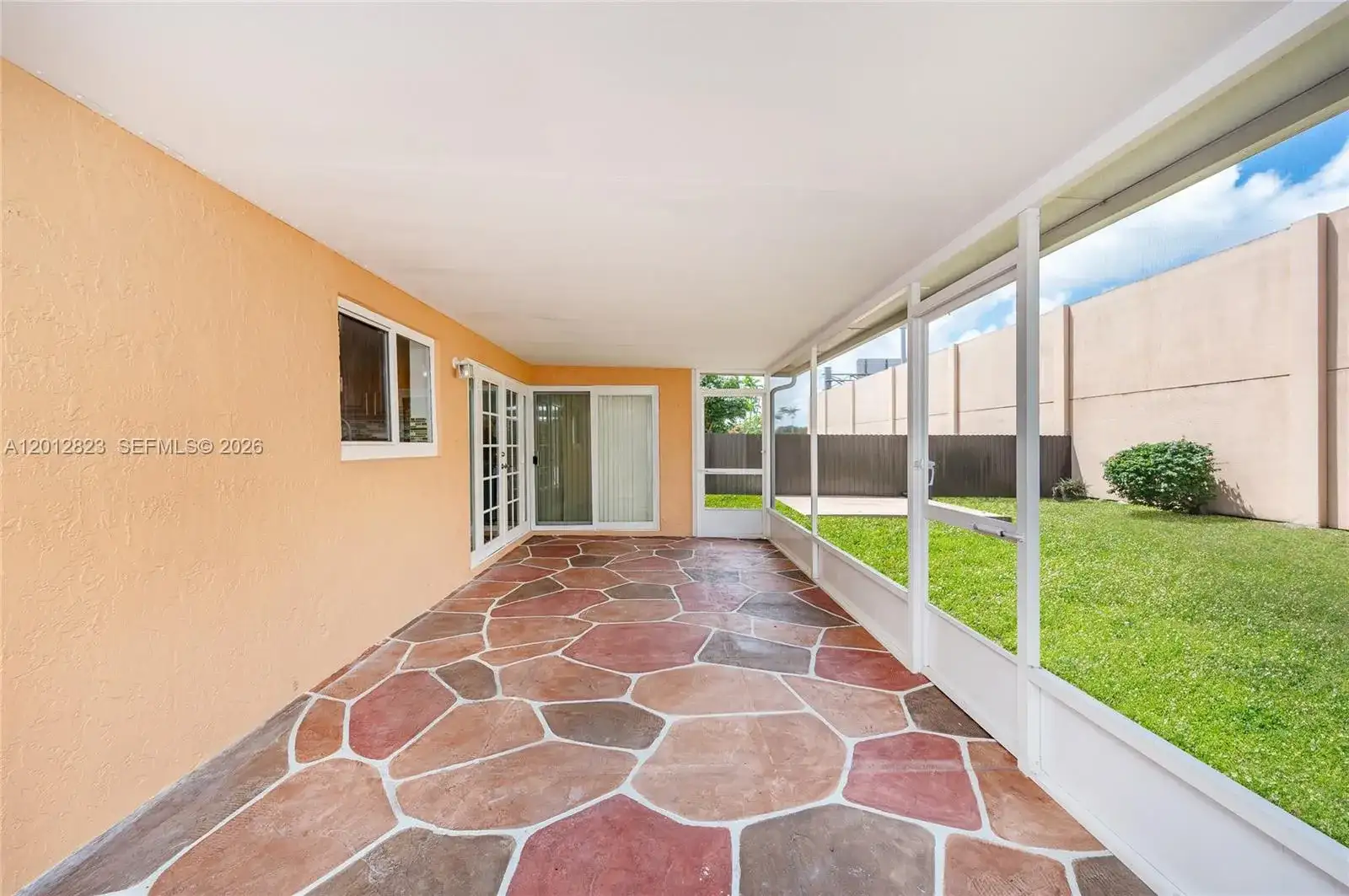 1007 NW 106th Ave Cir, Miami FL 33172 photo 5