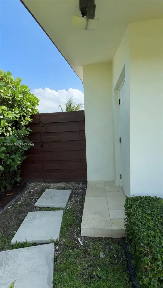 11960 SW 35th Ter # 1, Miami FL 33175 photo 2