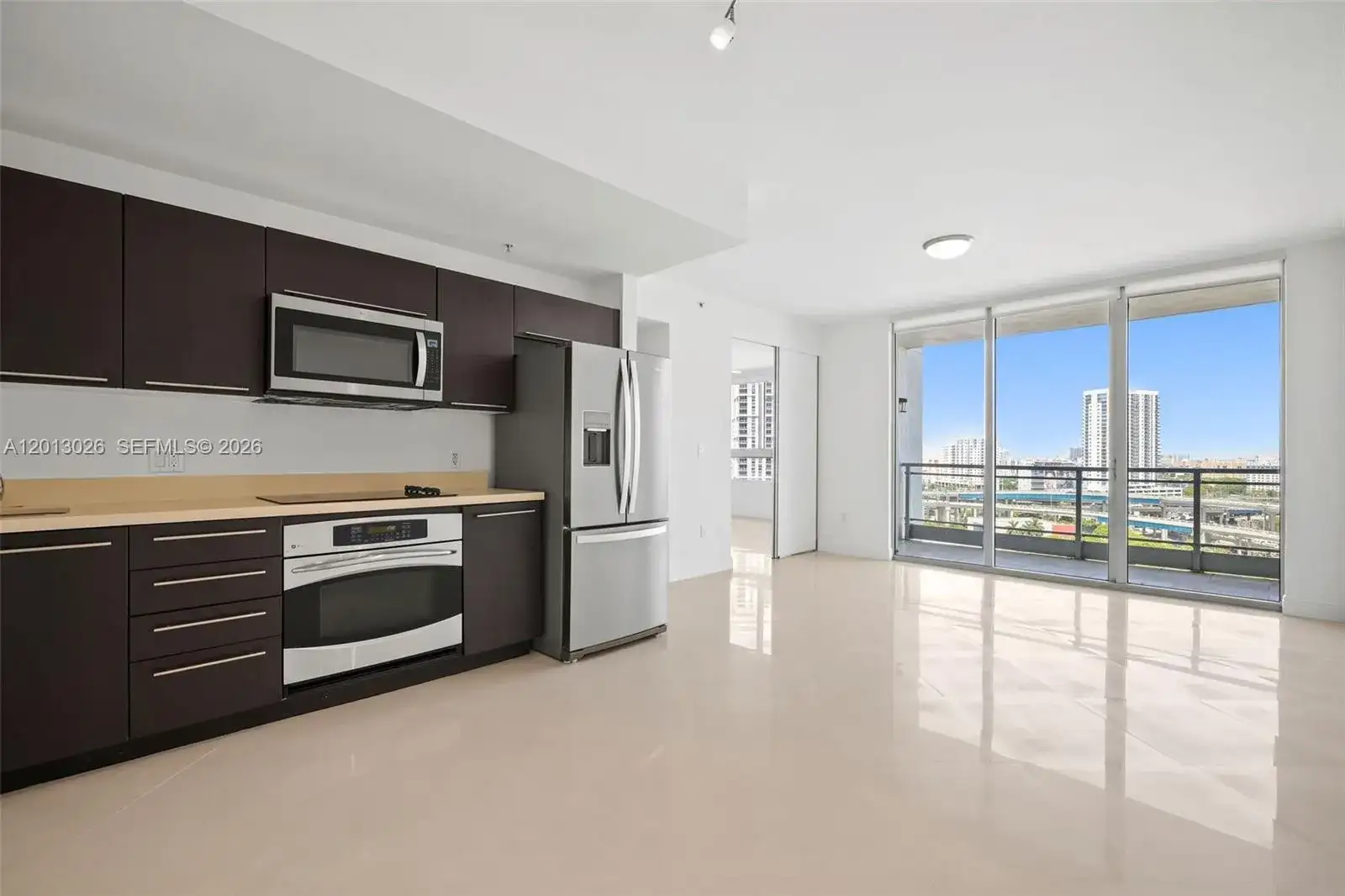90 SW 3rd St # 1608, Miami FL 33130 photo 3