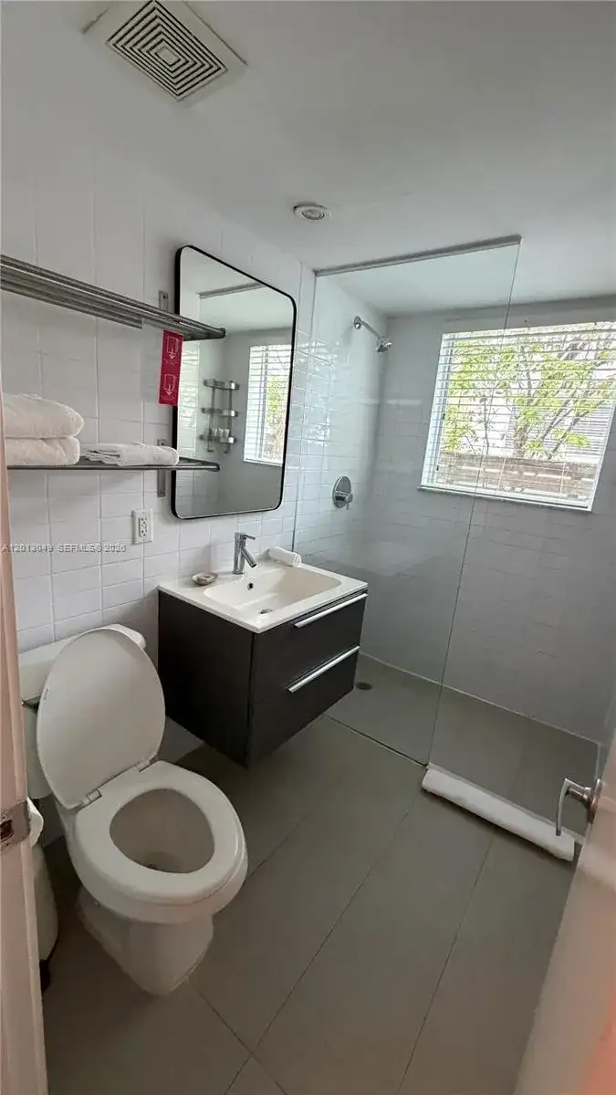 1816 Meridian Ave # 9, Miami Beach FL 33139 photo 5