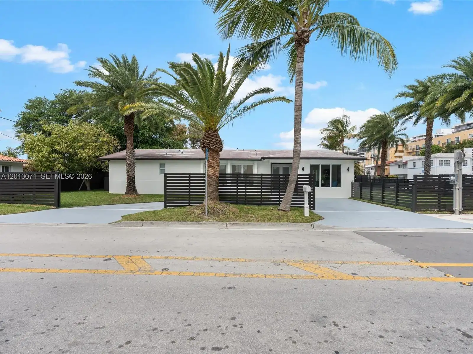 301 88th St, Surfside FL 33154 photo 4