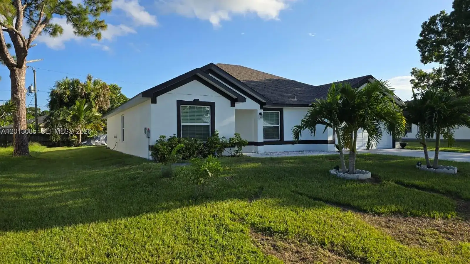 2650 SE Caladium Ave, Port St. Lucie FL 34952 photo 4