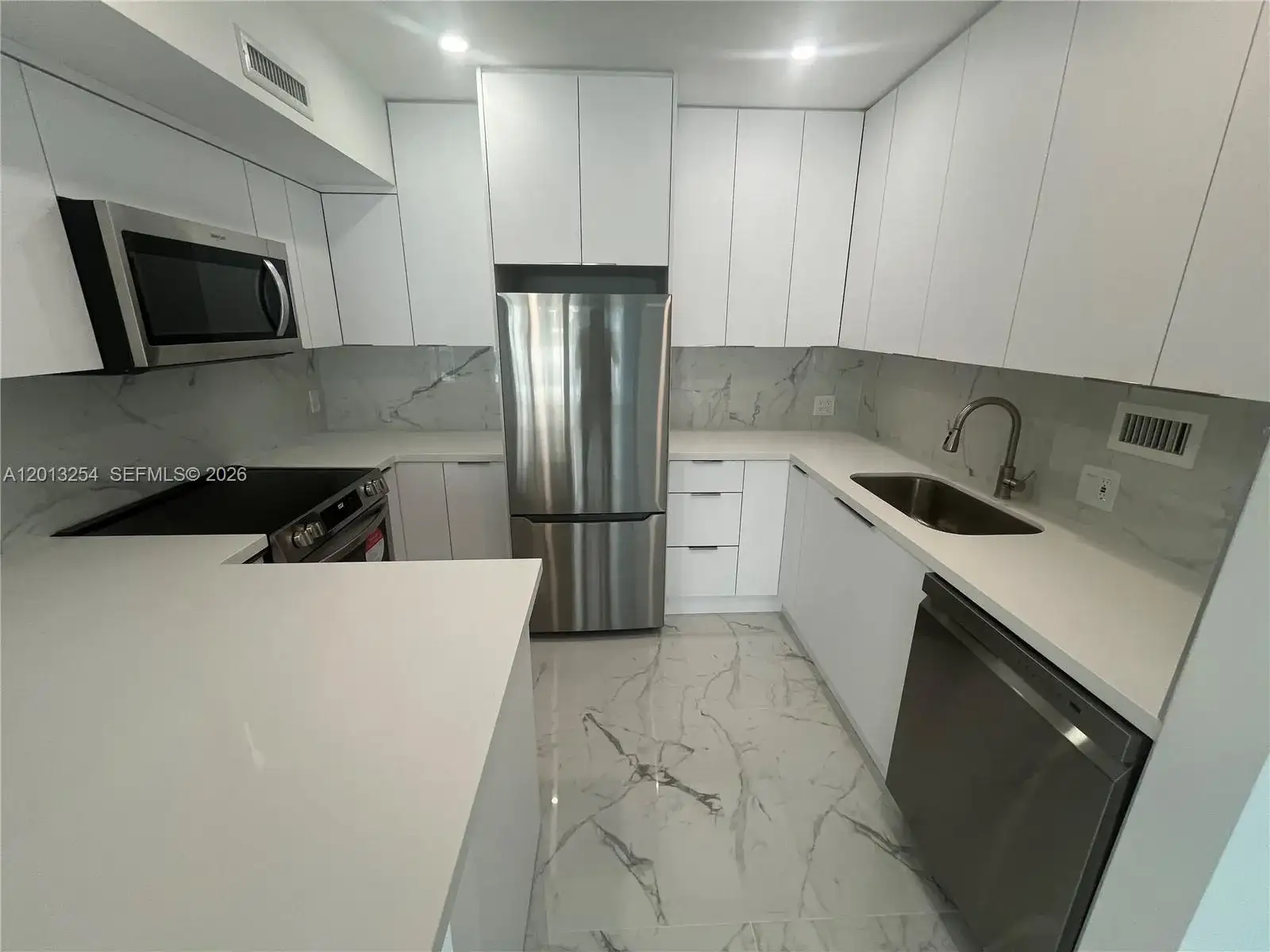 3505 S Ocean Dr # 210, Hollywood FL 33019 photo 2