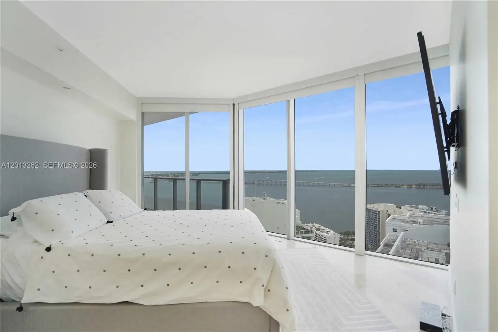 1300 Brickell Bay Dr # 3402, Miami FL 33131 photo 5