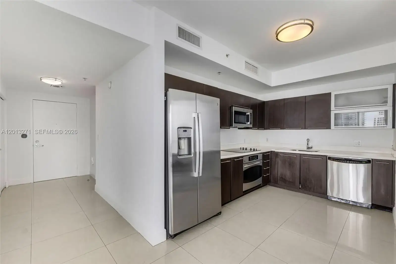 90 SW 3rd St # 2504, Miami FL 33130 photo 5