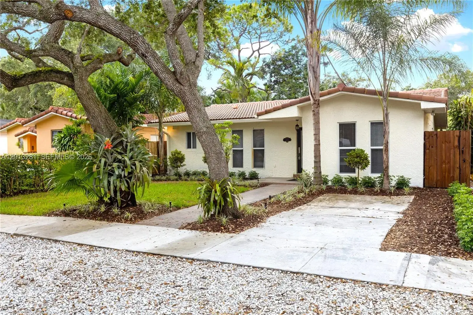 5770 SW 55 st, Miami FL 33155 photo 2