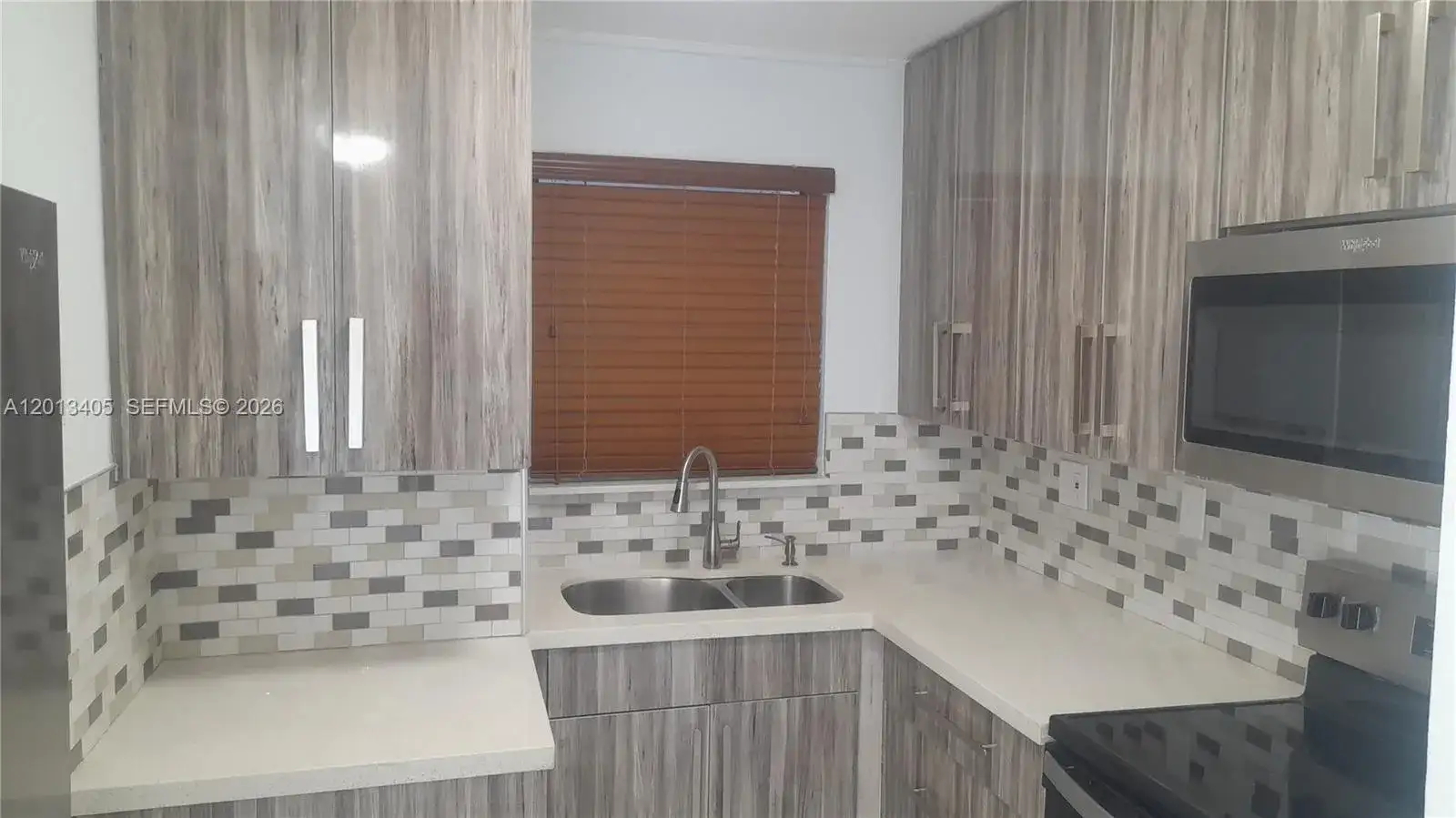 310 Fontainebleau Blvd # 203, Miami FL 33172 photo 2