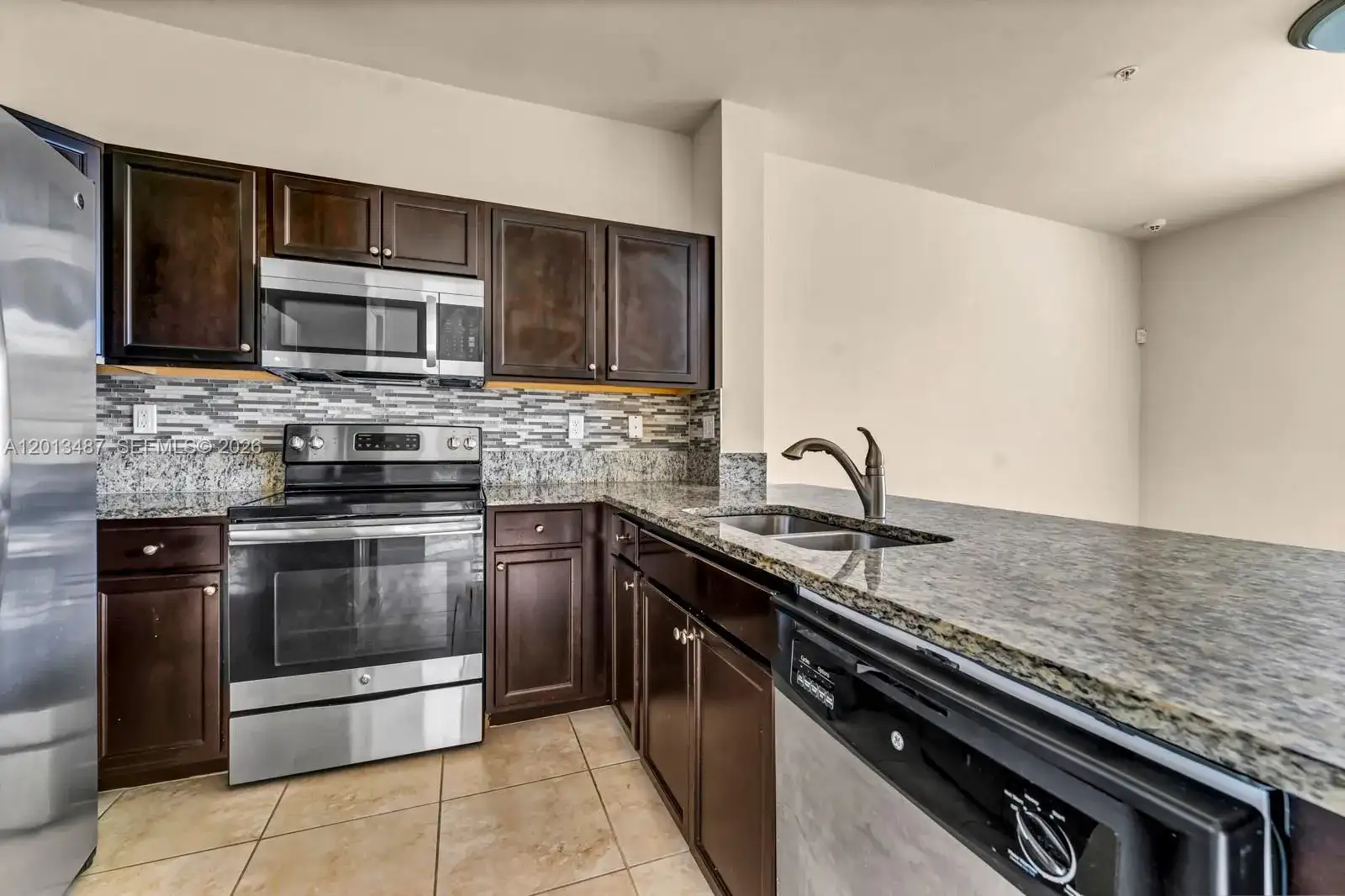134 SE 28th Ter # 20, Homestead FL 33033 photo 3
