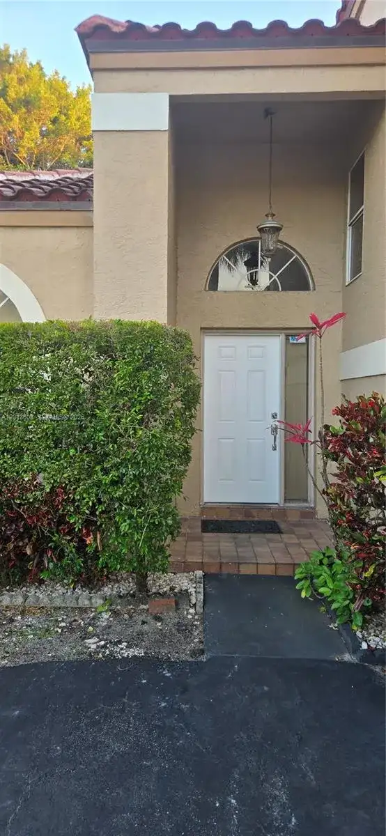 6470 NW 77th Pl, Parkland FL 33067 photo 3