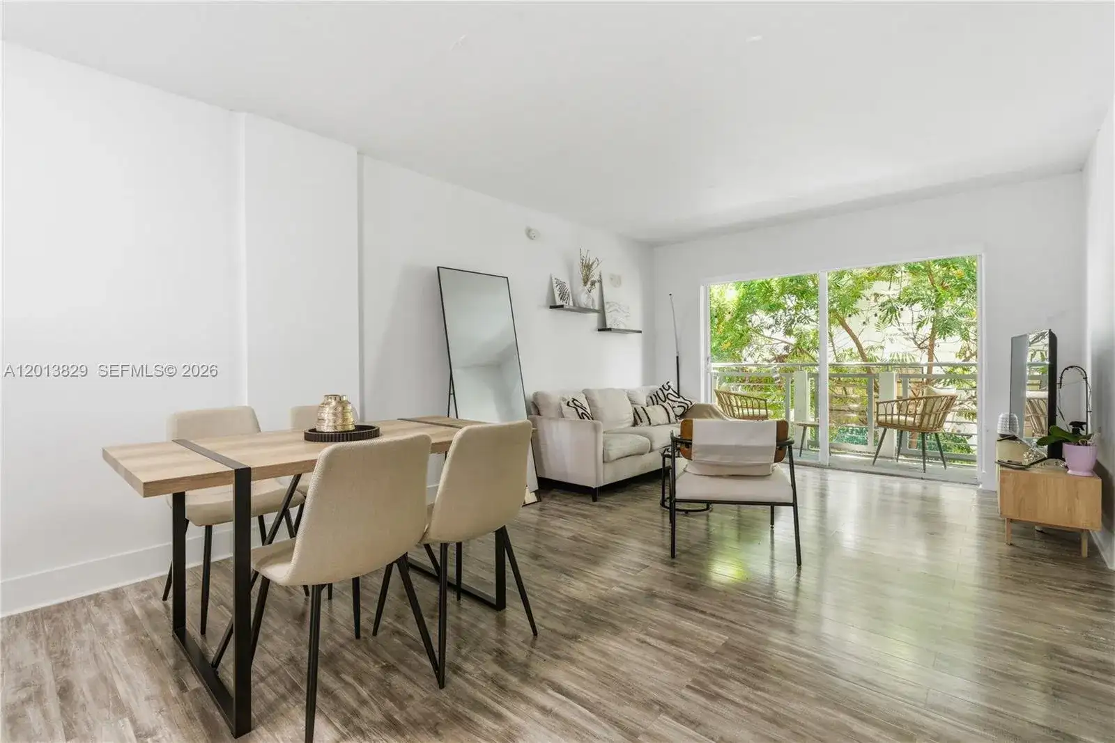716 Michigan Ave # 303, Miami Beach FL 33139 photo 5