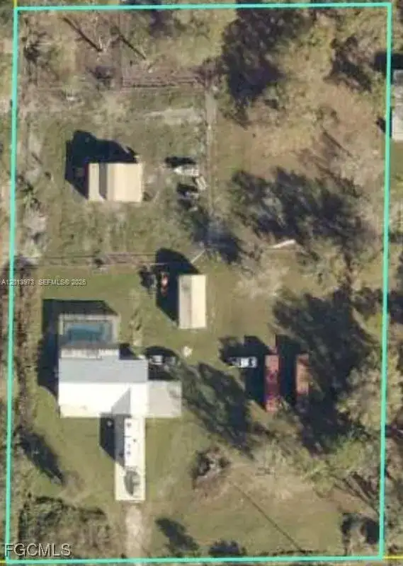 826 B Rd., La Belle FL 33935 photo 3