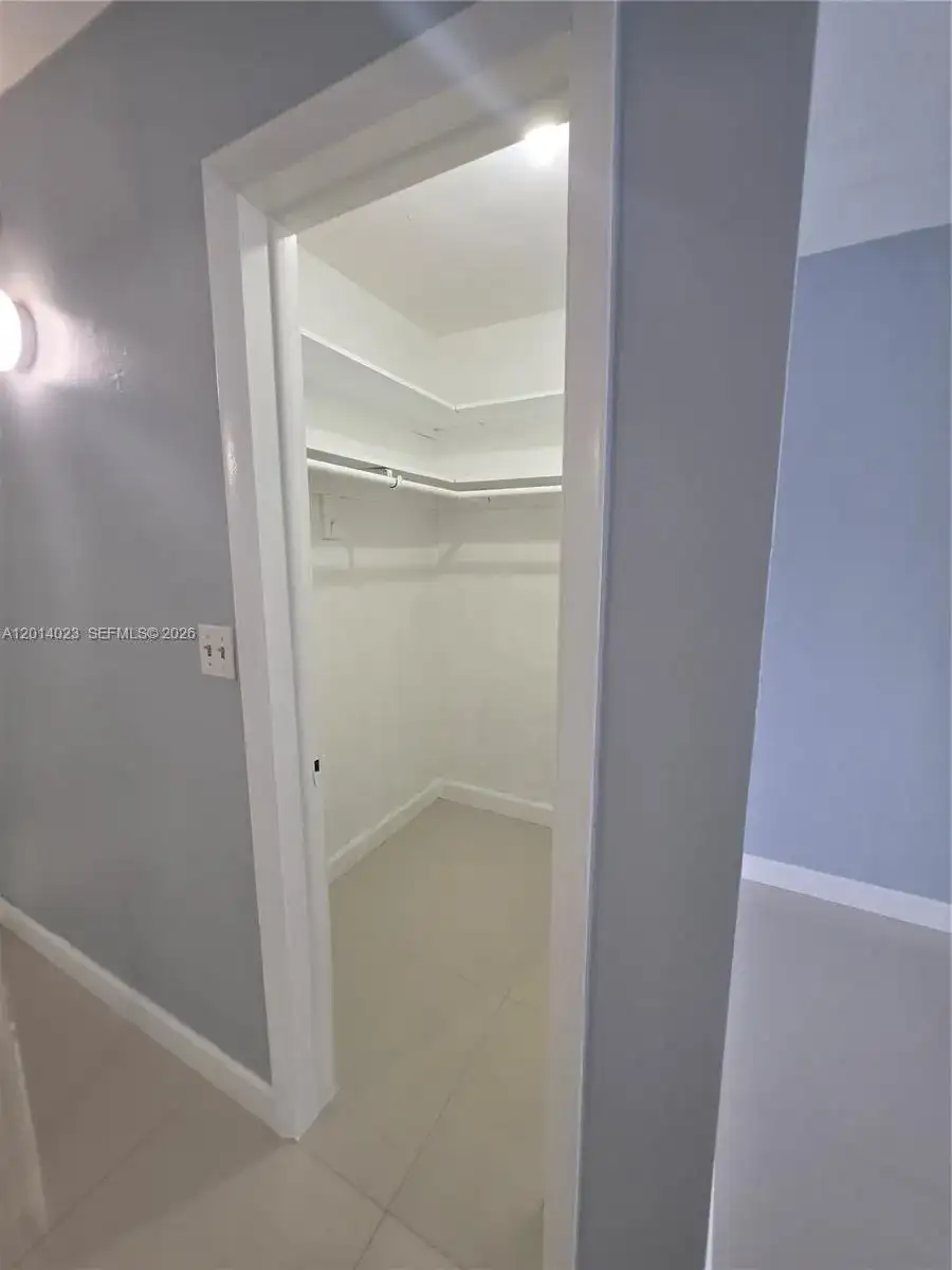 19080 NE 3rd Ct # 314, Miami FL 33179 photo 4