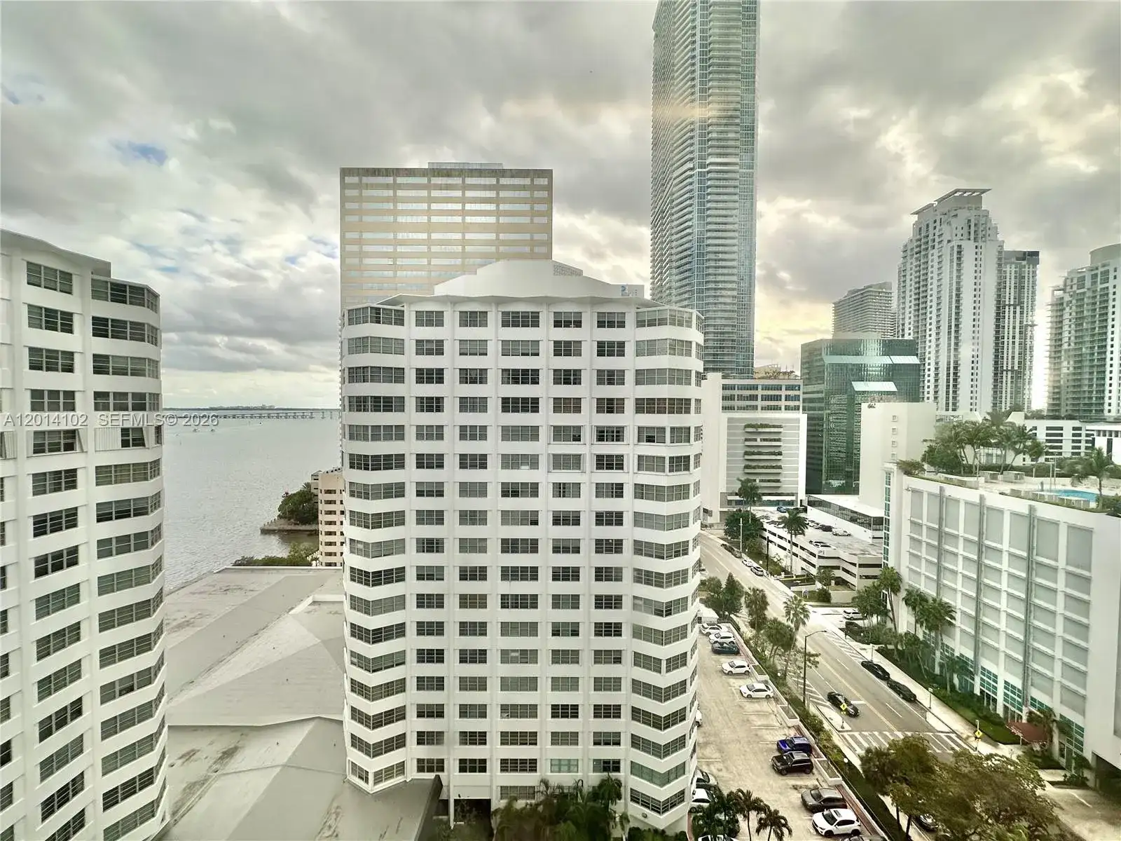825 Brickell Bay Dr # 1751, Miami FL 33131 photo 3