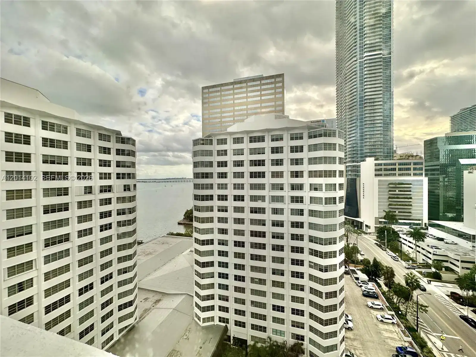 825 Brickell Bay Dr # 1751, Miami FL 33131 photo 4
