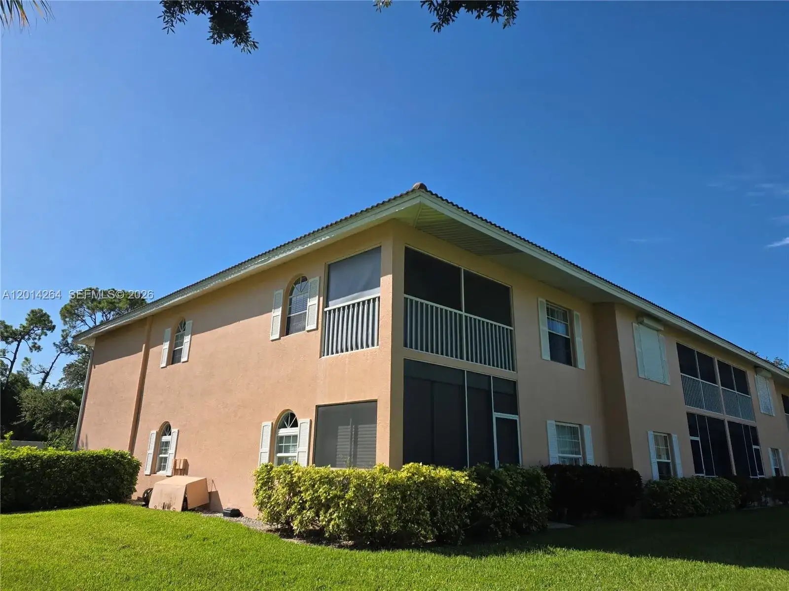 575 Augusta Boulevard # 8, Naples FL 34113 photo 5