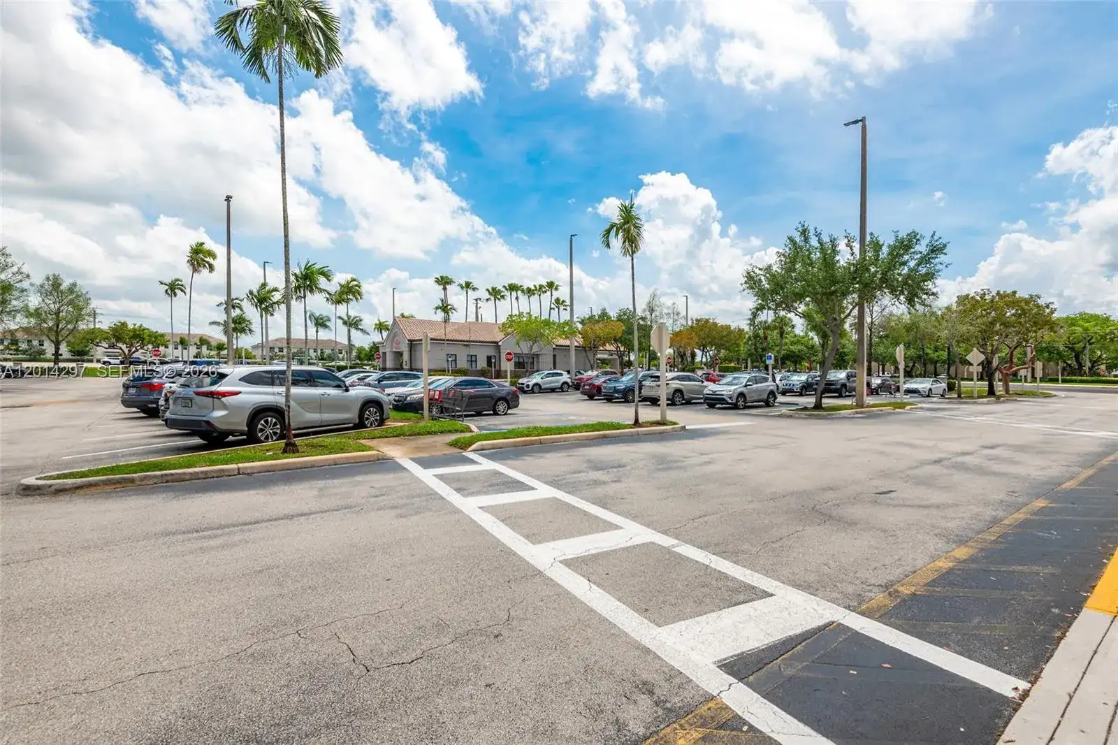 17173 Pines Blvd, Pembroke Pines FL 33027 photo 4