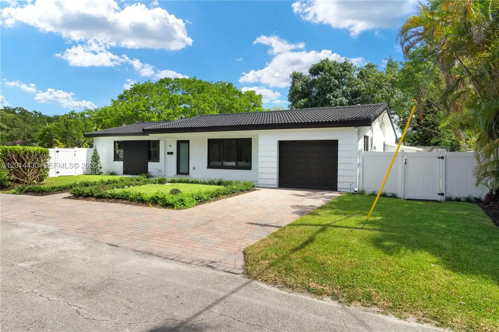 10 NW 100th St, Miami Shores FL 33150 photo 2