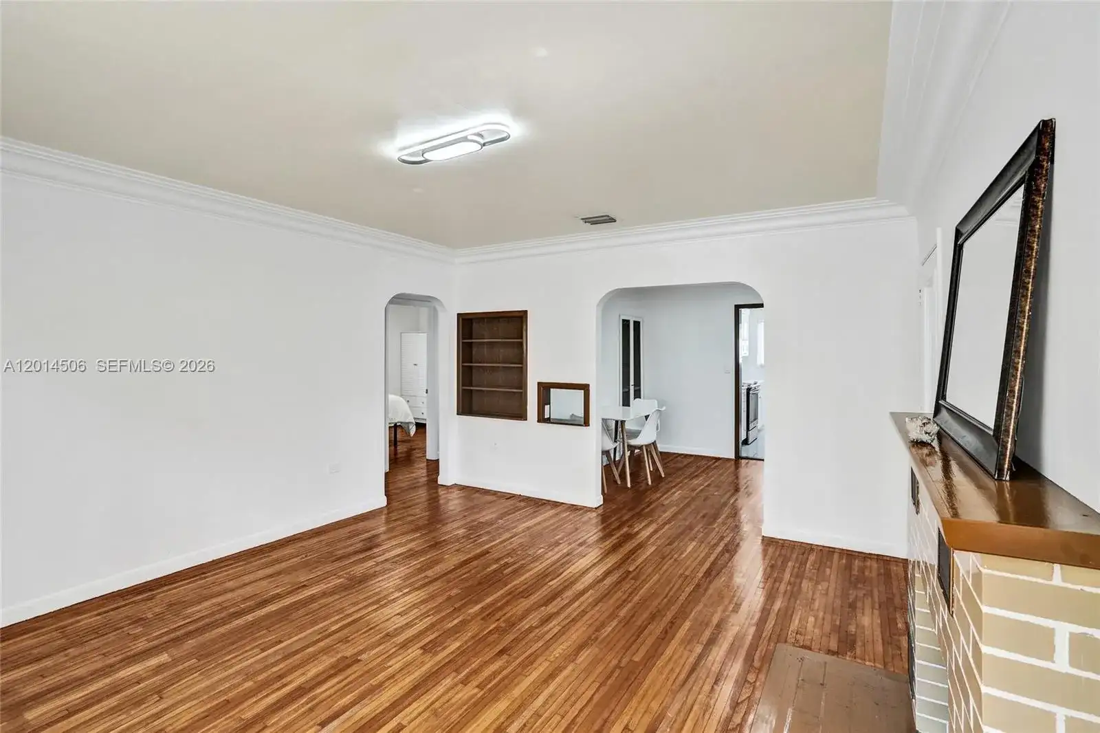 2420 SW 16th St, Miami FL 33145 photo 4