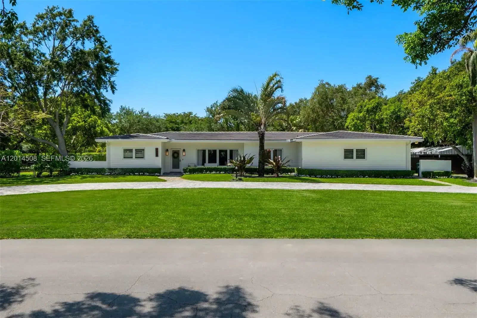 6450 SW 128th St, Pinecrest FL 33156 photo 2