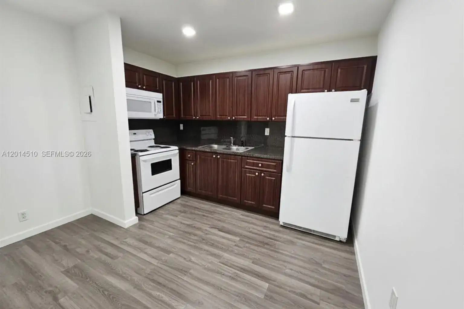 6961 W 14th Ct # 103, Hialeah FL 33014 photo 2
