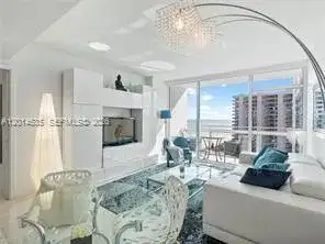 6801 Collins Ave, Miami Beach FL 33141 photo 4