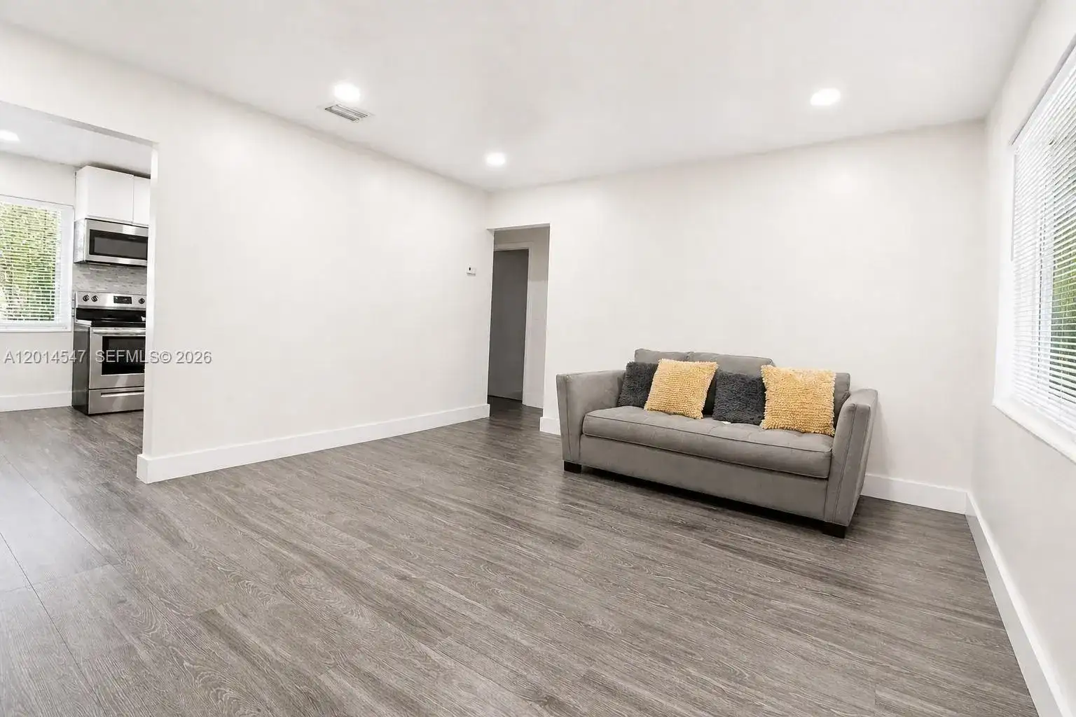 1631 NW 114th St, Miami FL 33167 photo 5