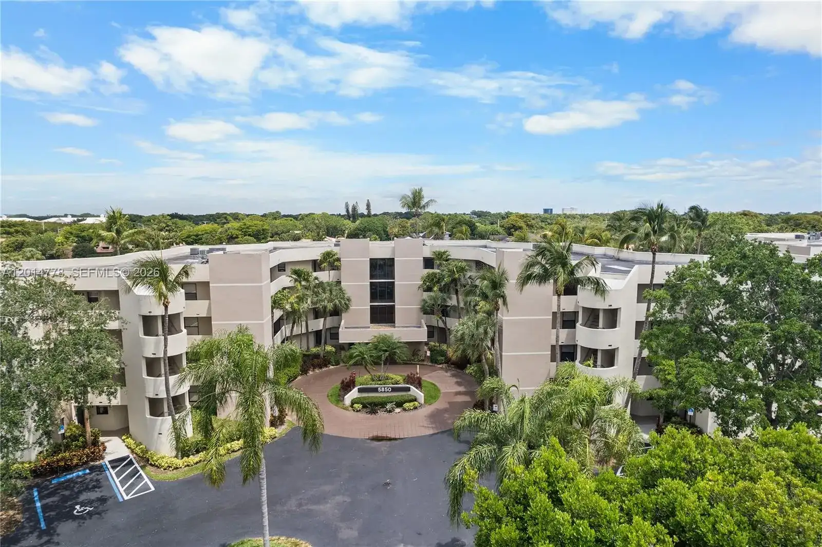 5850 Camino Del Sol # 404, Boca Raton FL 33433 photo 2