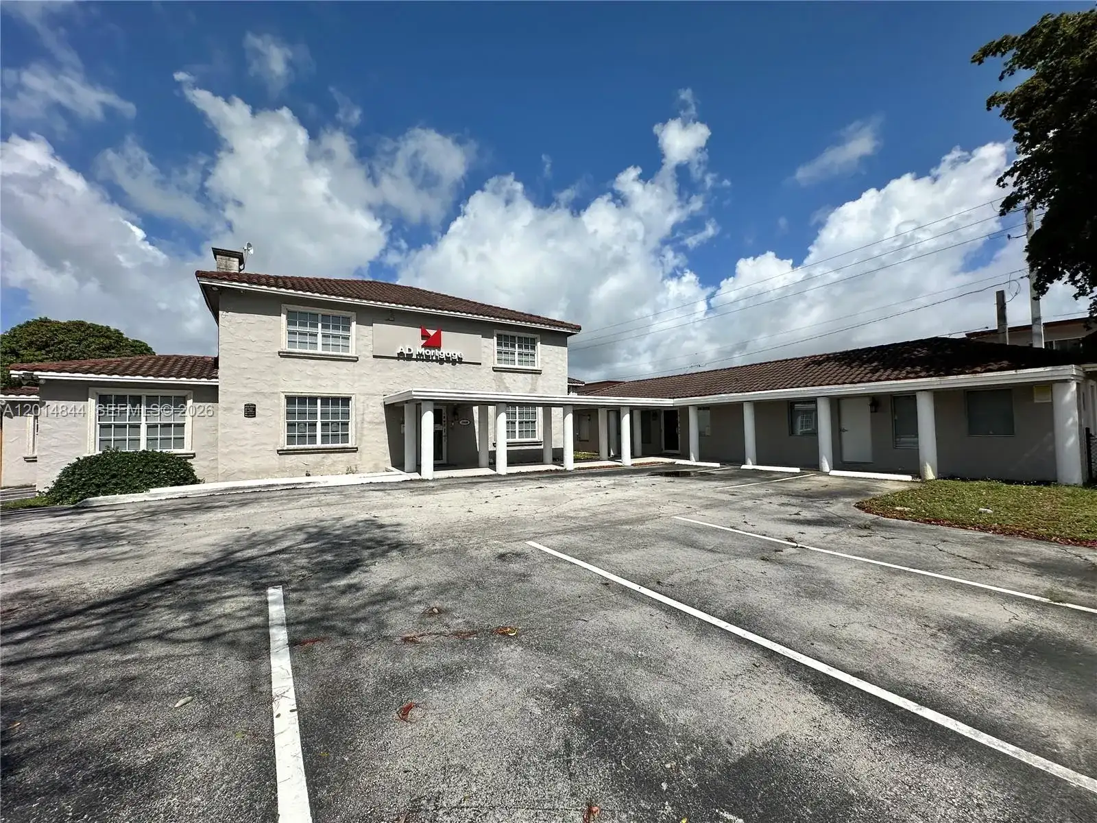 1040 S Federal Hwy, Hollywood FL 33020 photo 2