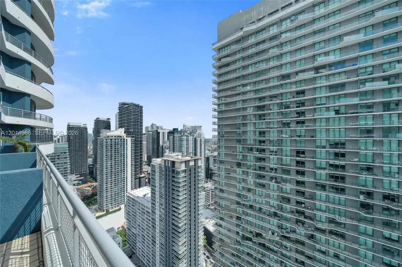60 SW 13th St # 4008, Miami FL 33130 photo 3