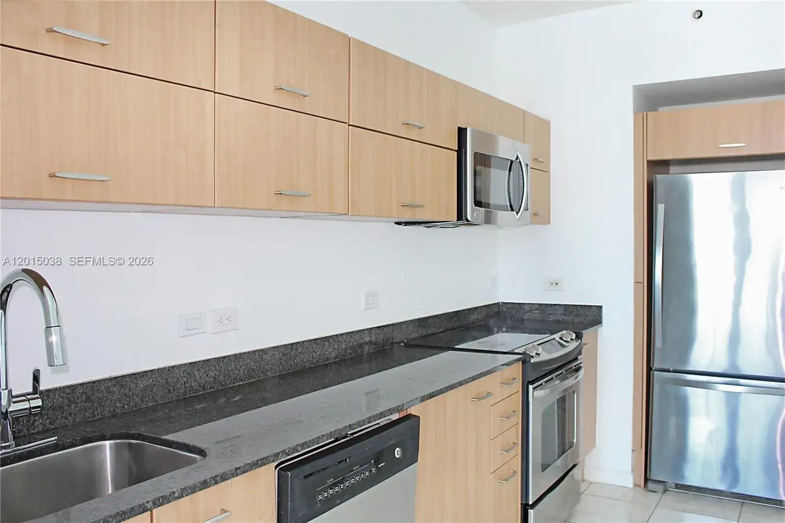 350 S Miami Ave # 2713, Miami FL 33130 photo 5